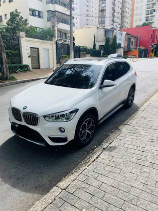 BMW X1 2.0 16V TURBO ACTIVEFLEX SDRIVE20I X-LINE 4P AUTOMÁTICO BMW X1 2.0 16V TURBO ACTIVEFLEX SDRIVE20I X-LINE 4P AUTOMÁTICO